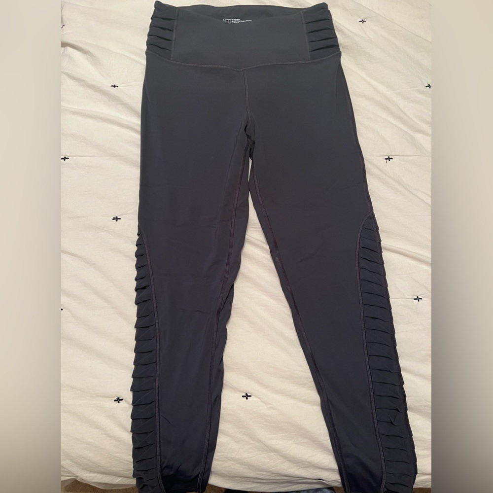 Medium Victoria’s Secret sport leggings